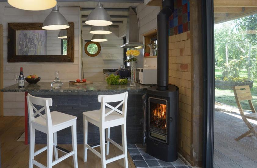 Mousterlin Cottage フエナン エクステリア 写真